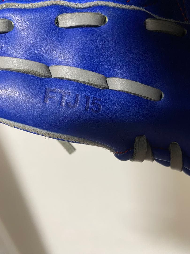 adidas 軟式グローブ 投手用