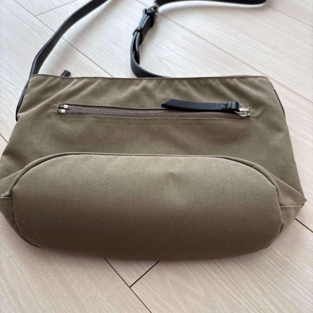 ARGARET HOWELL idea ショルダーバッグ