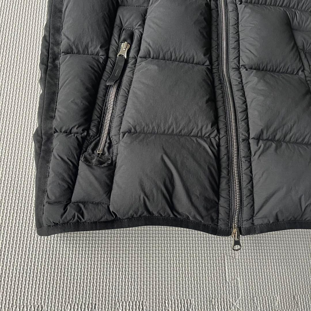 美品 STONE  シームレス ナイロン ダウンベスト S 黒