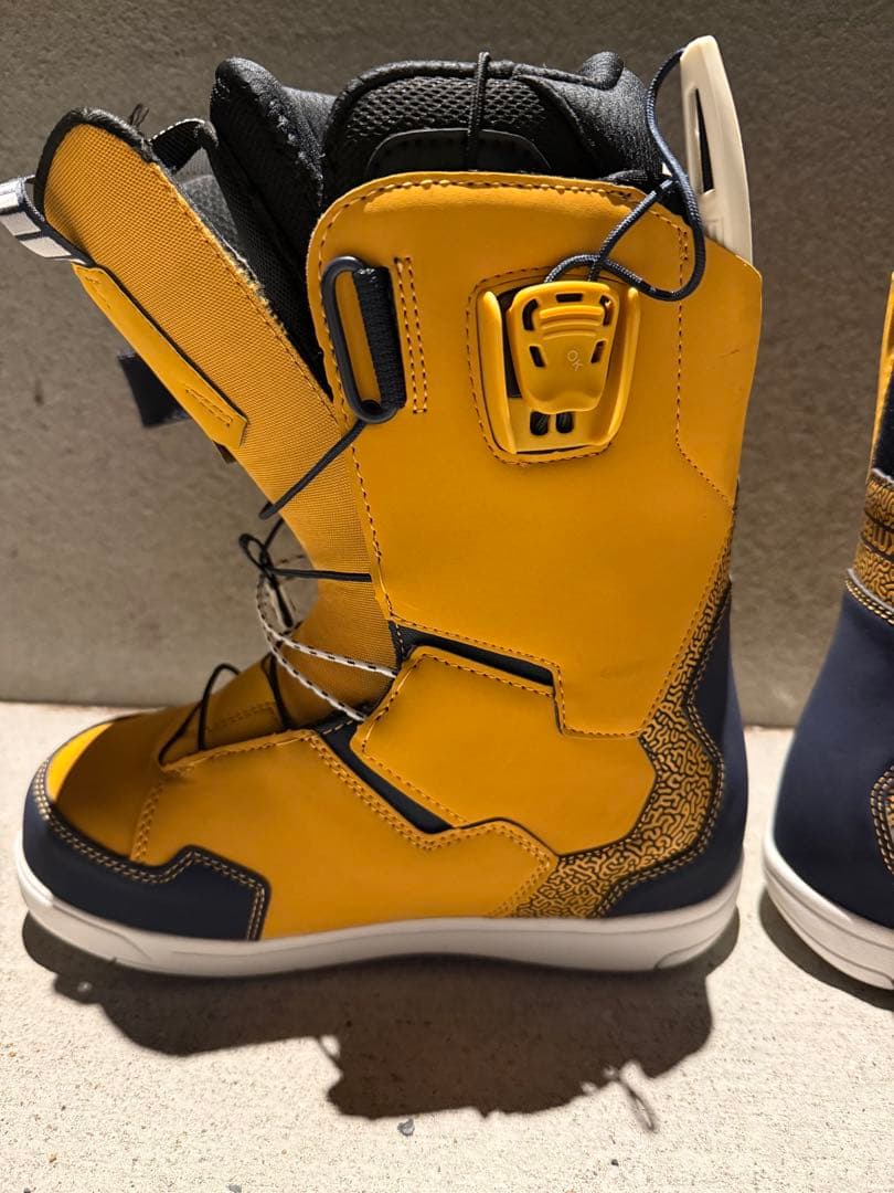 コージ　DEELUXE TEAM ID LARA 25.5cm