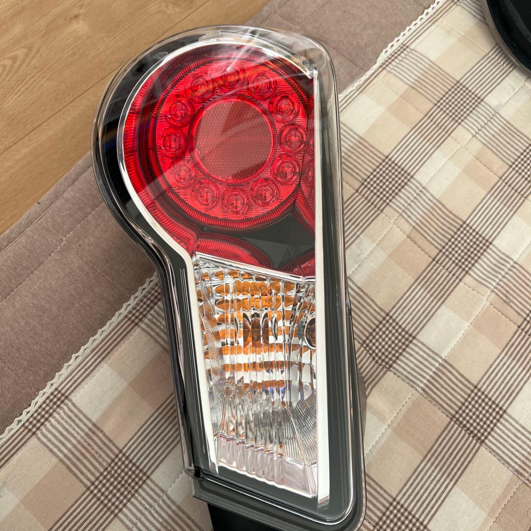 86 前期　ZN6 テールランプ　純正