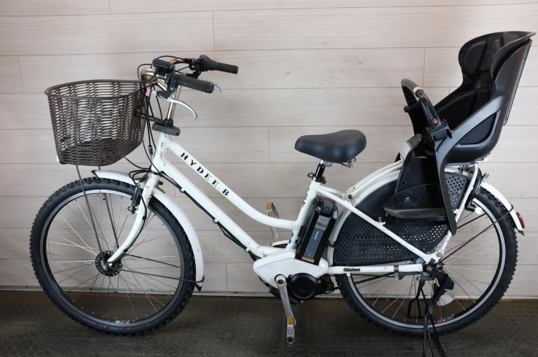 ブリヂストン製　HYDEE.B　26インチ　3段　8.9Ah充電器あり