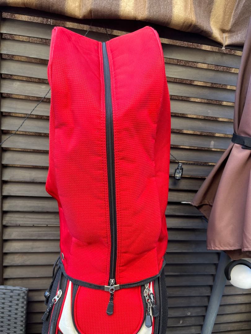 Srixon レッド キャディバッグ　　　　※値下げ交渉は歓迎致します。