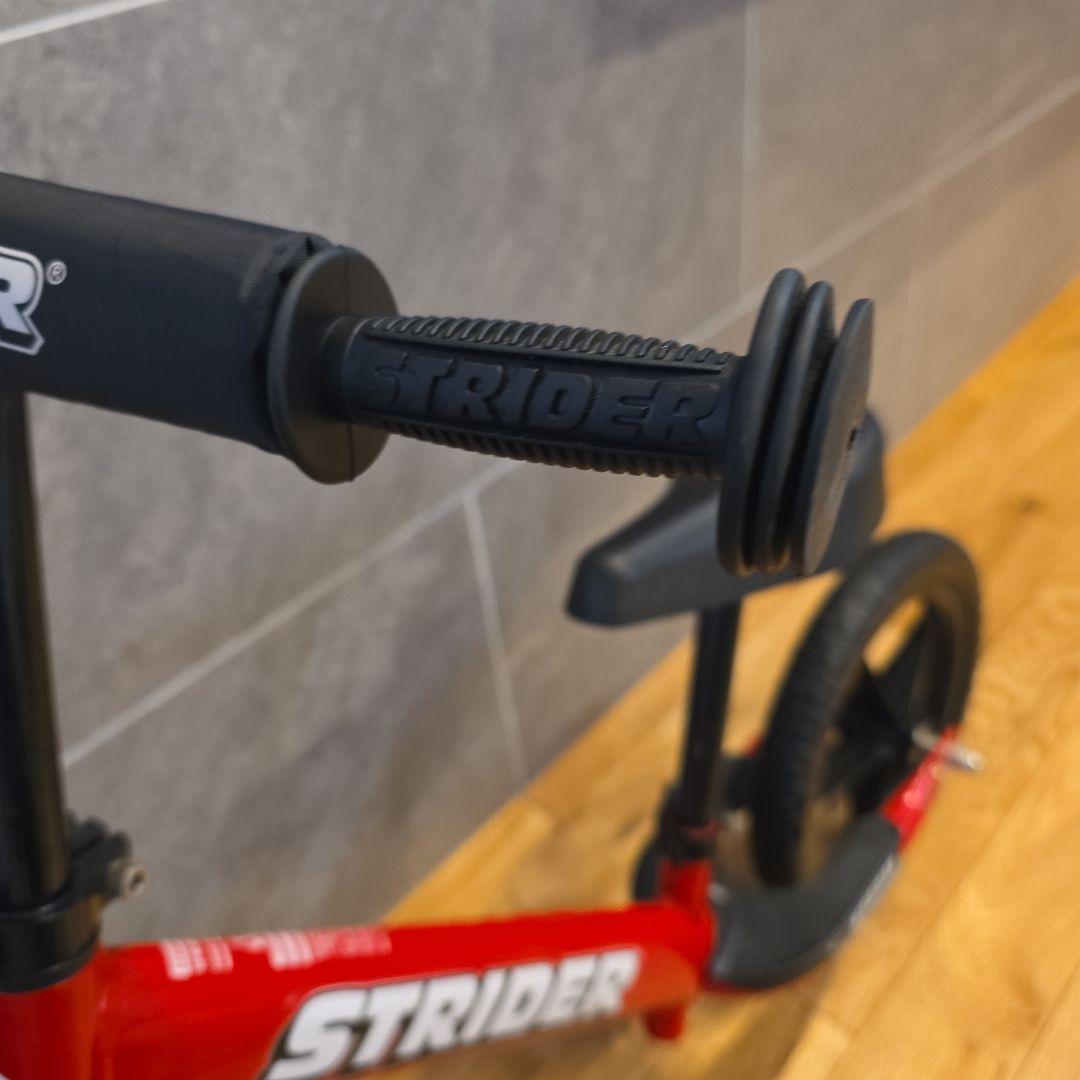 STRIDER スポーツ 赤