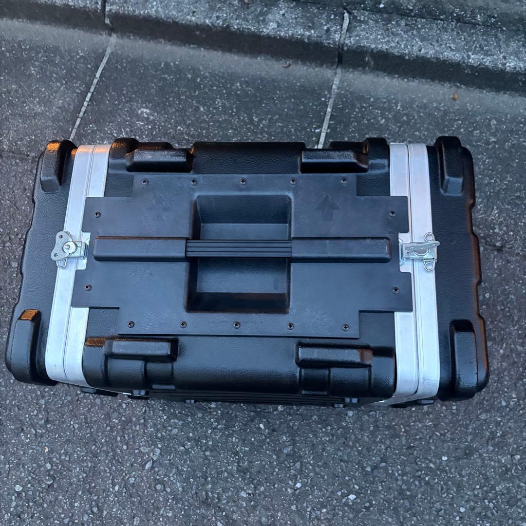 SKB エスケービー ラックケース 大型ハンドル付き 樹脂製ラック 6U ラック