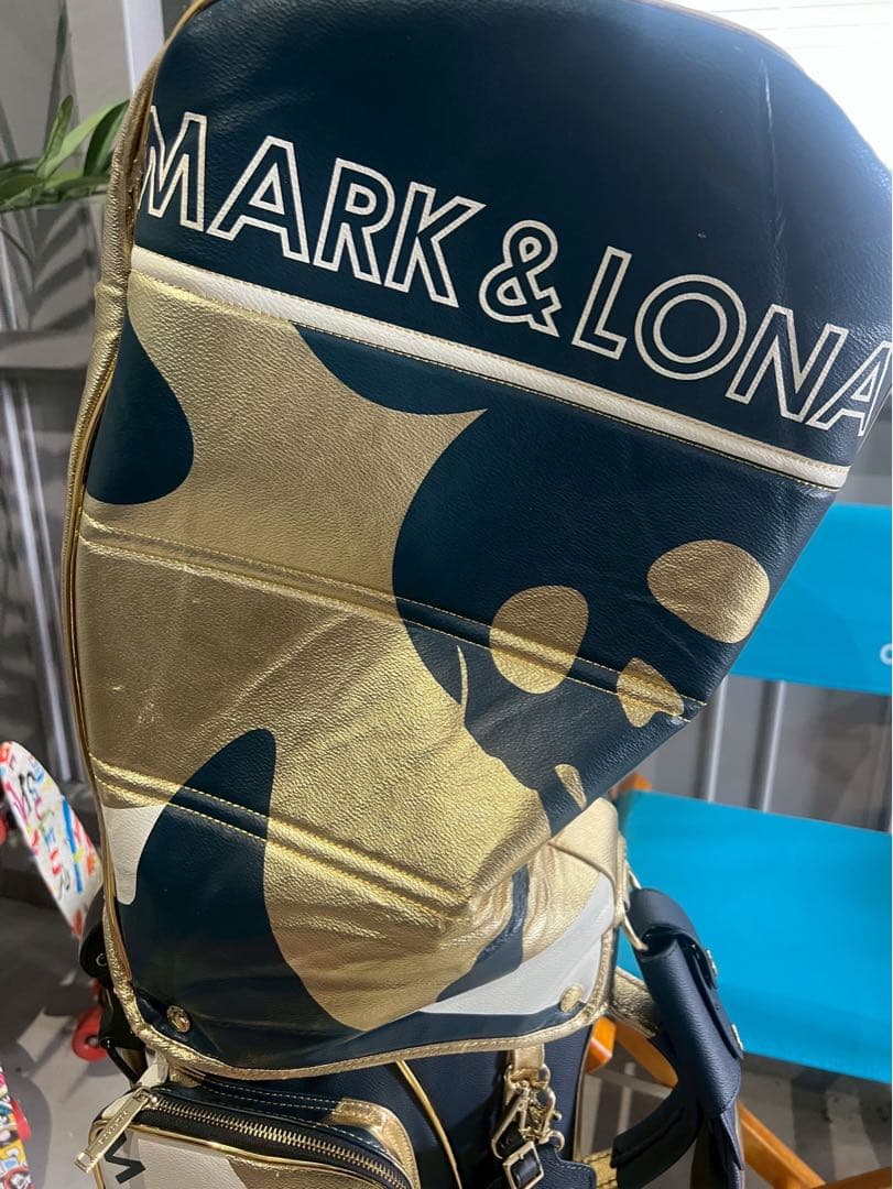 【マーク&ドラゴン】MARK & LONA キャディバッグ ヘッドカバー付