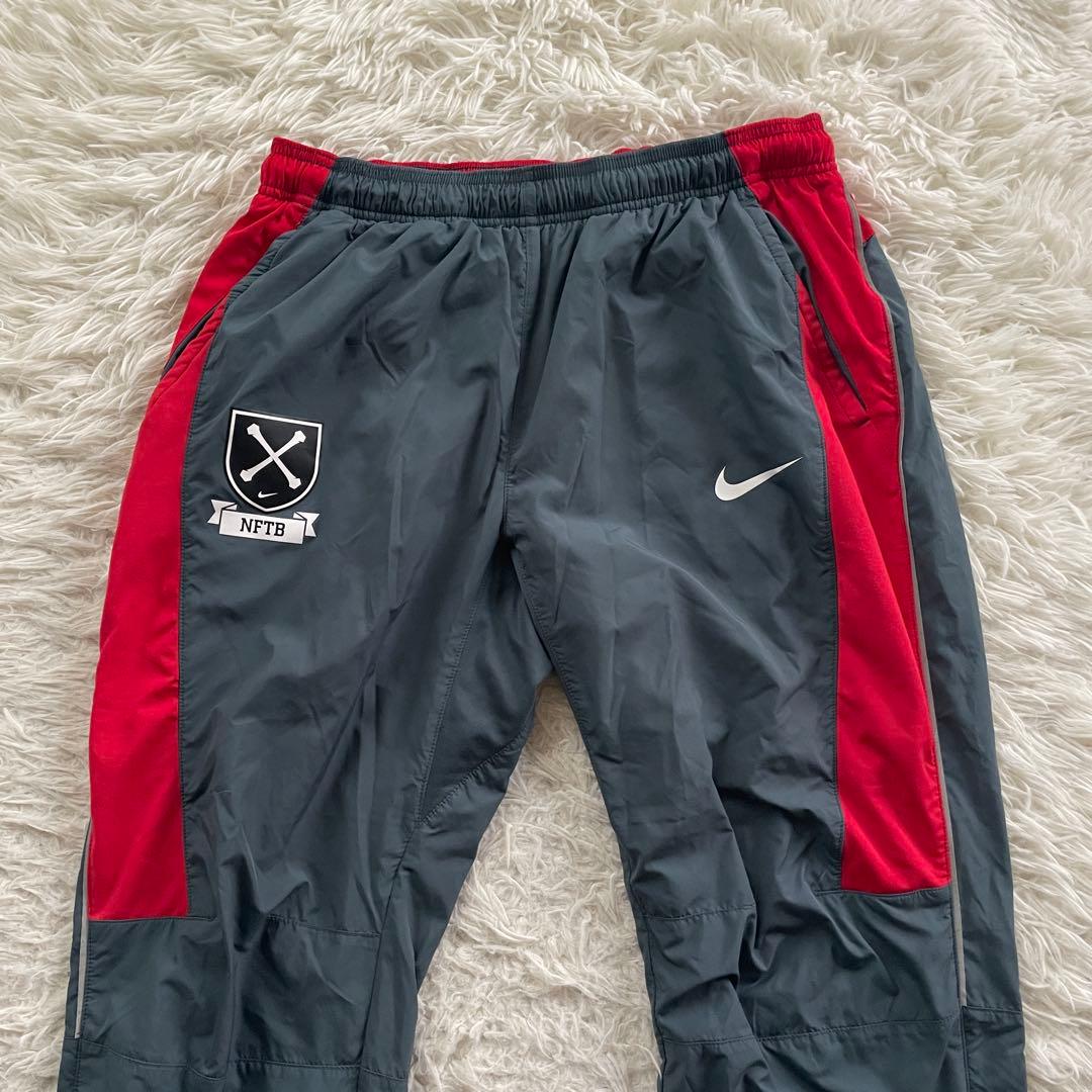 NIKE ピステ　ナイロン　上下　セットアップ　ウエア