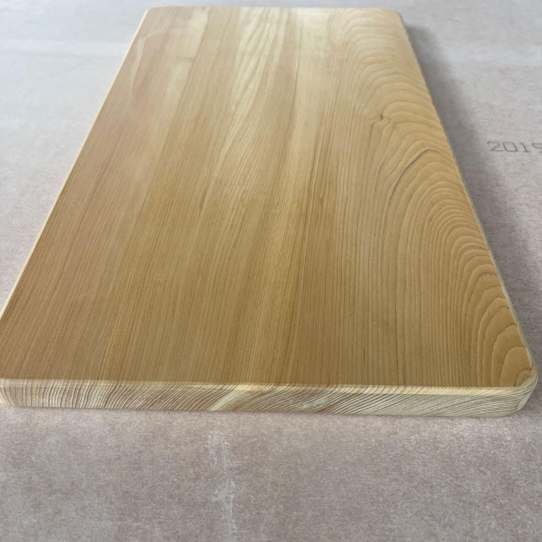 青森ひばまな板一枚板 追い柾目