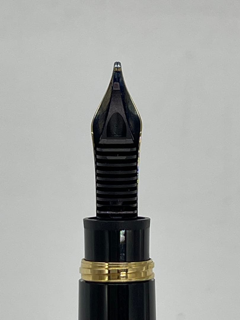 モンブラン マイスターシュテュック 万年筆 14K ブラック ゴールド