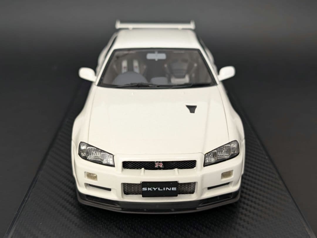 イグニッションモデル 1/18 GT-R BNR34 V-specⅡ ホワイト