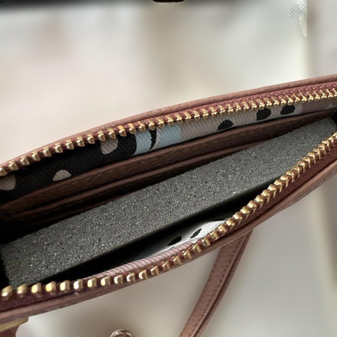 イアンヌ キーケース シャルル 色:フィグ