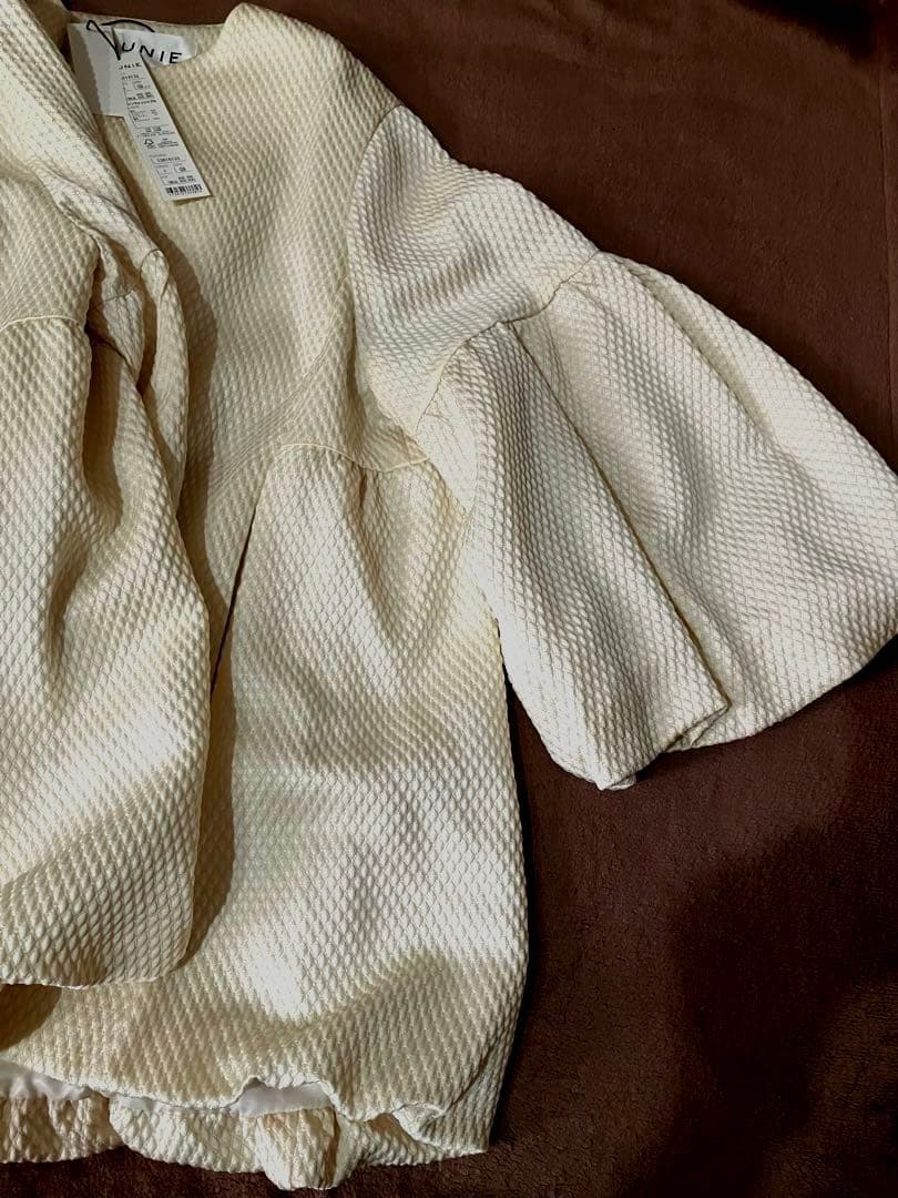 ルーニィの新品タグ付セレモニーアウター