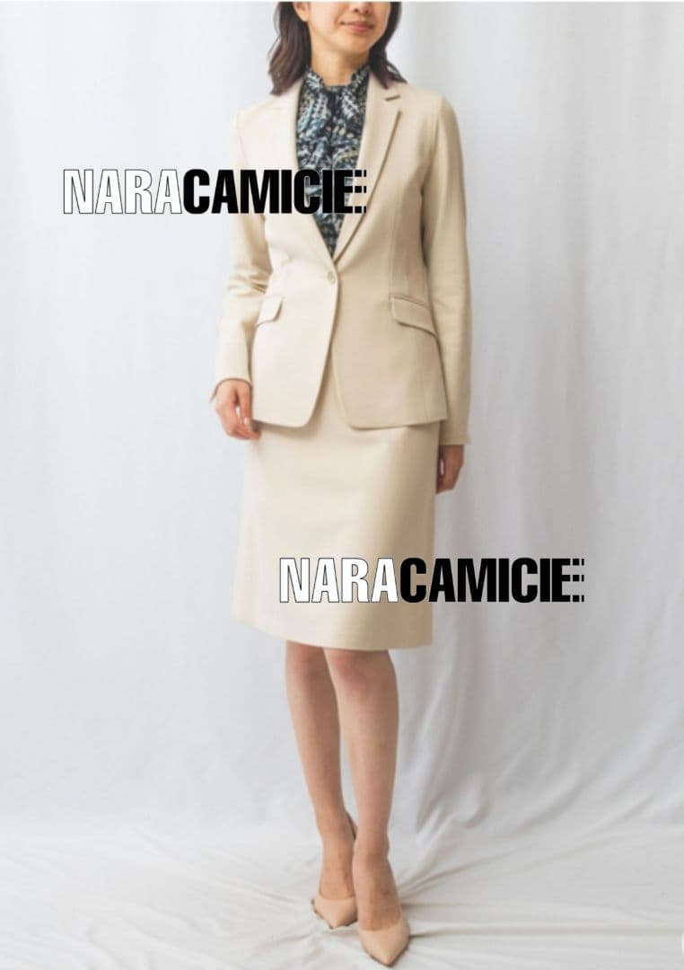 【極美品28600円】ナラカミーチェ♦大きめ✨トランプ柄シフォンボウタイ