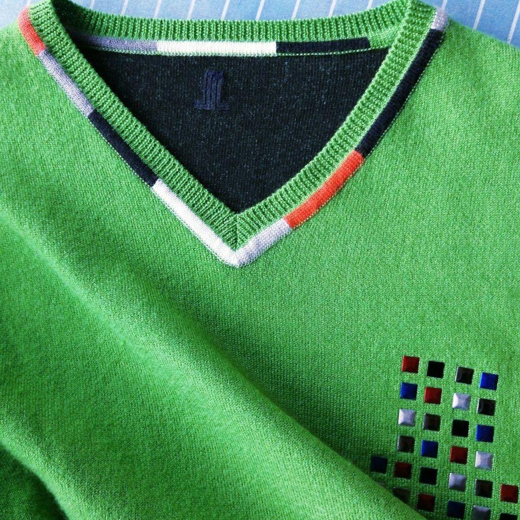 ランバンスポール　ストレッチ ニットセーター　マルチカラーラインストーン