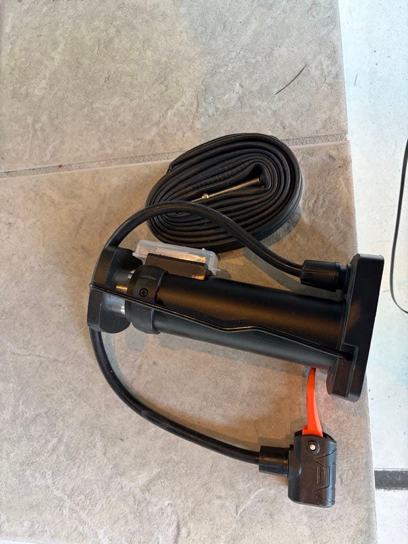 RENAULT（ルノー）　PLATINAM LIGHT6 ホワイト