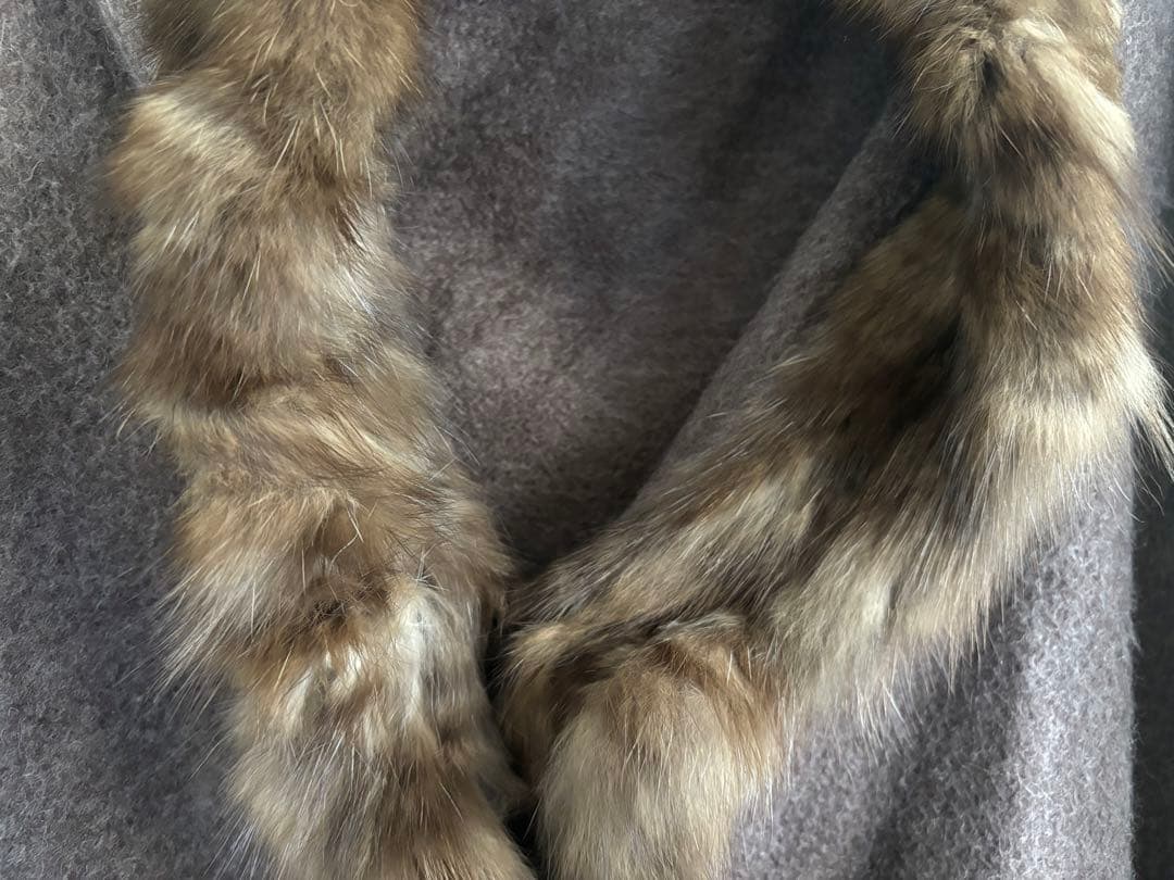 Faviora MOONBAT カシミヤ　ケープ　リアルファー　ファビオラ　最終