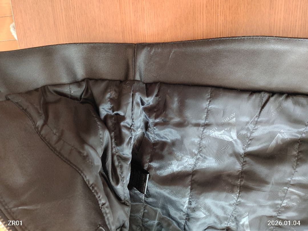 ◆AVIREX ライダースレザージャケット 黒/白◆サイズＬ◆3シーズン