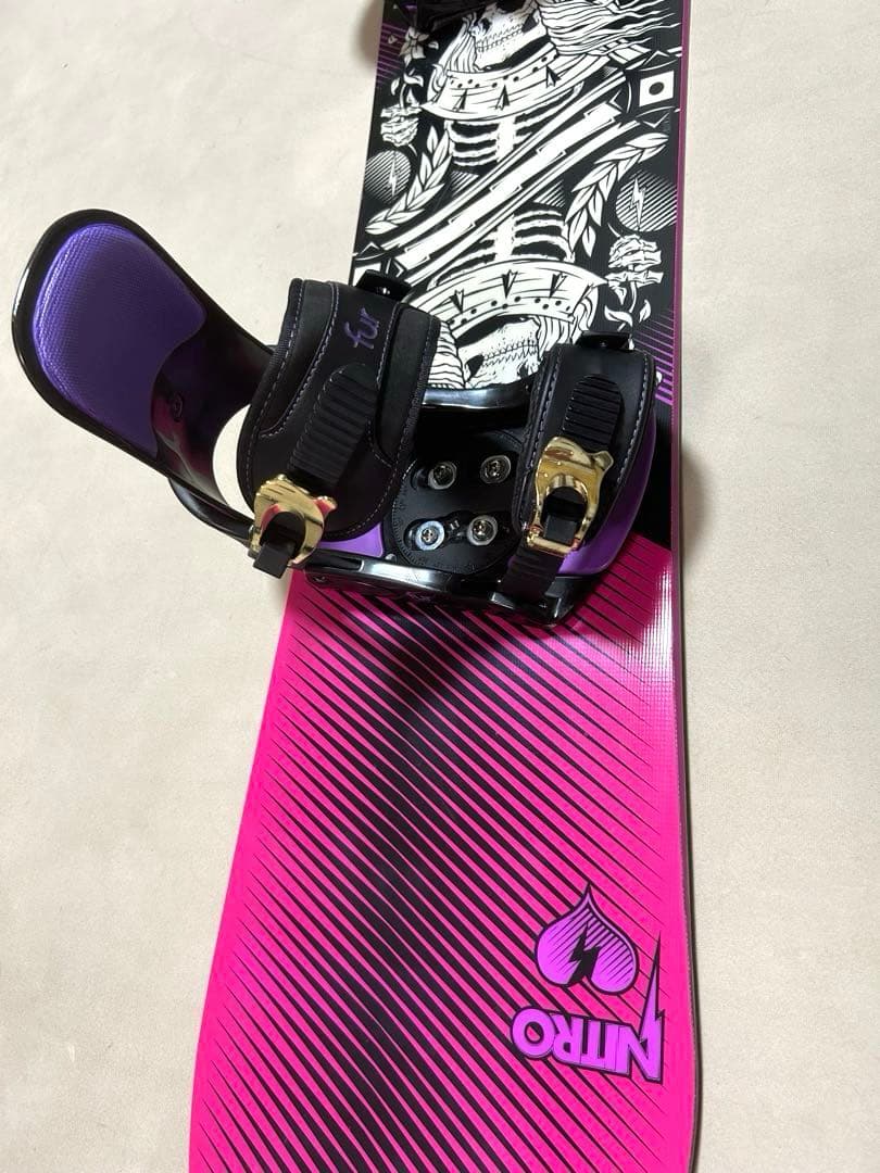 美品　NITRO ナイトロ　スノーボード3点セット142 ケース付き