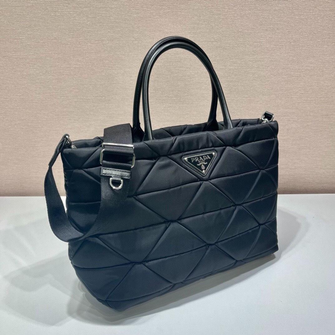 PRADA ブラック ハンドバッグ 2way 三角 Re-Nylon