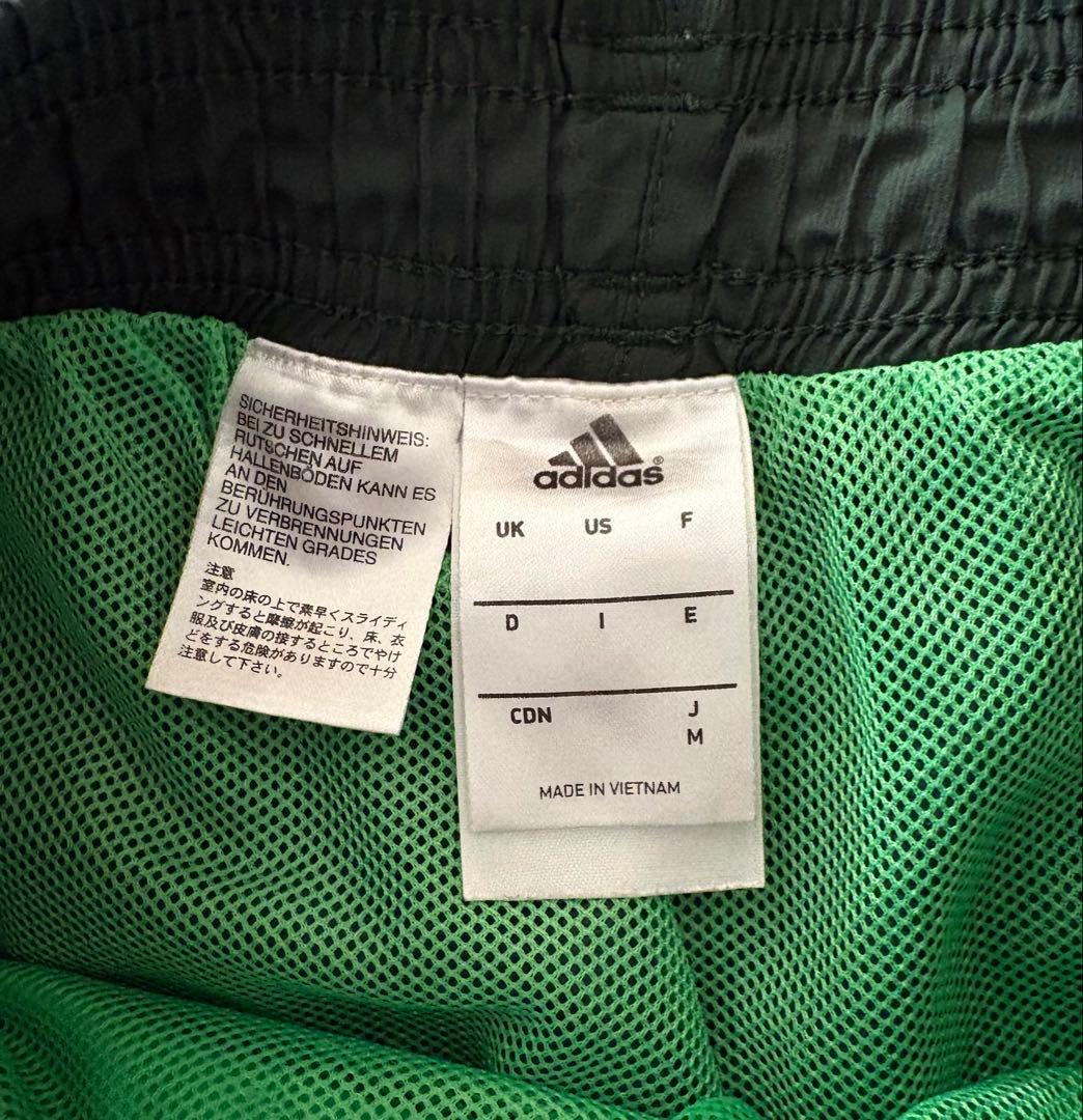 ACミラン プレゼンテーションスーツ　adidas ストライプジャージ 緑