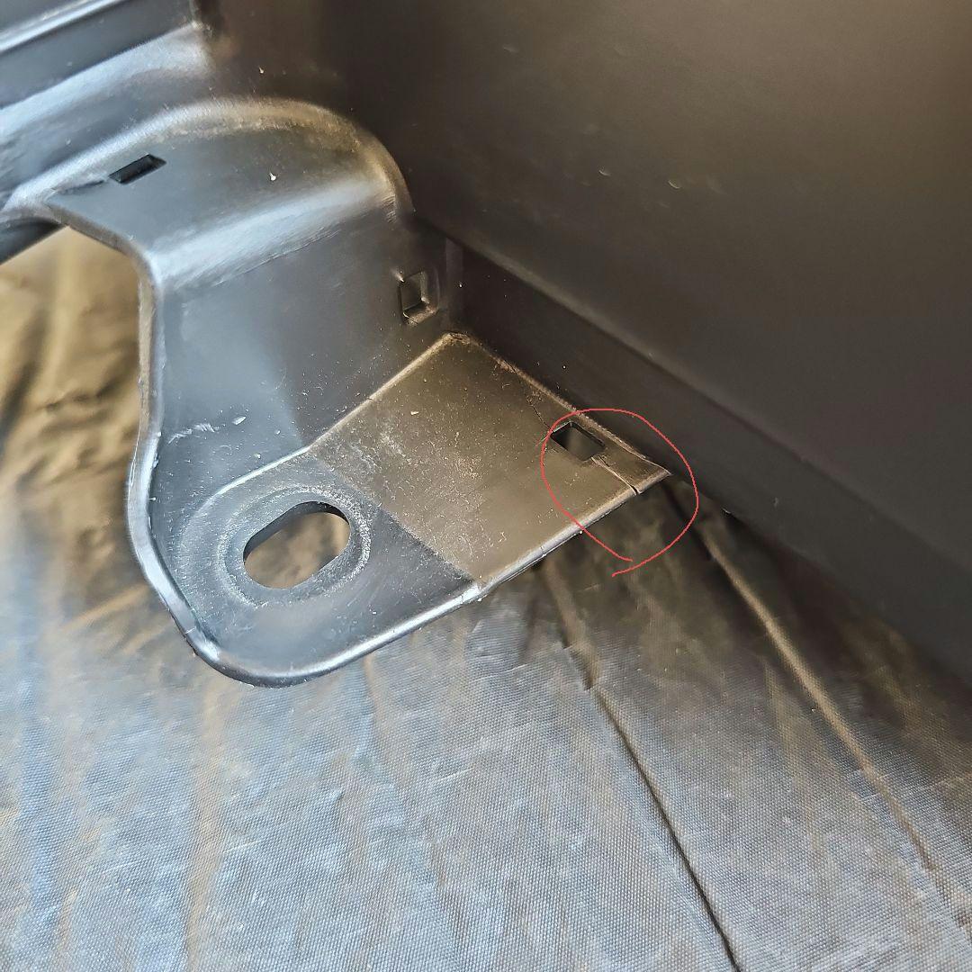 【TRDエンジニア】トヨタ 80系ハリアー 右ヘッドライト 中古