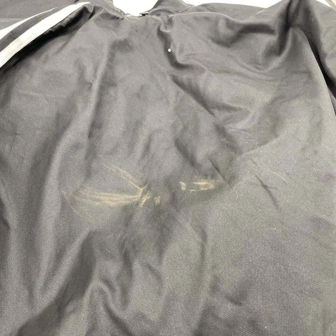 adidas（アディダス）ヴィンテージ感漂うナイロンセットアップ上下セット