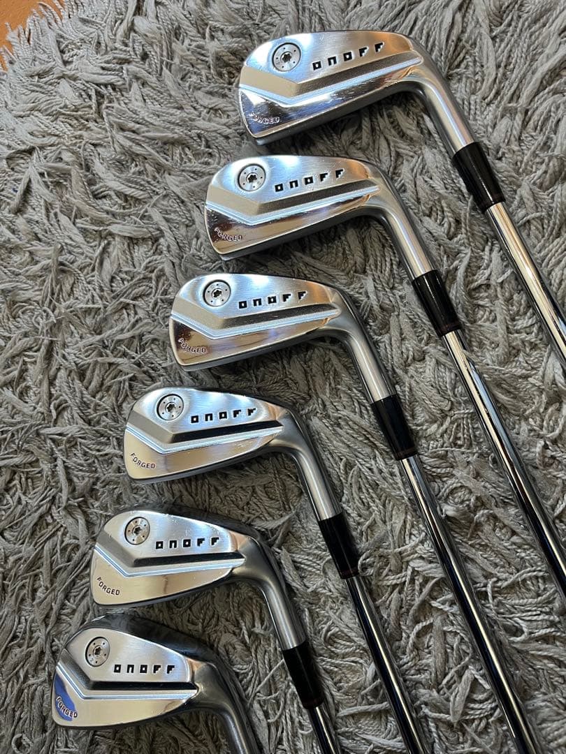 ONOFF KURO FORGED アイアン6本セット5-P 2022モデル