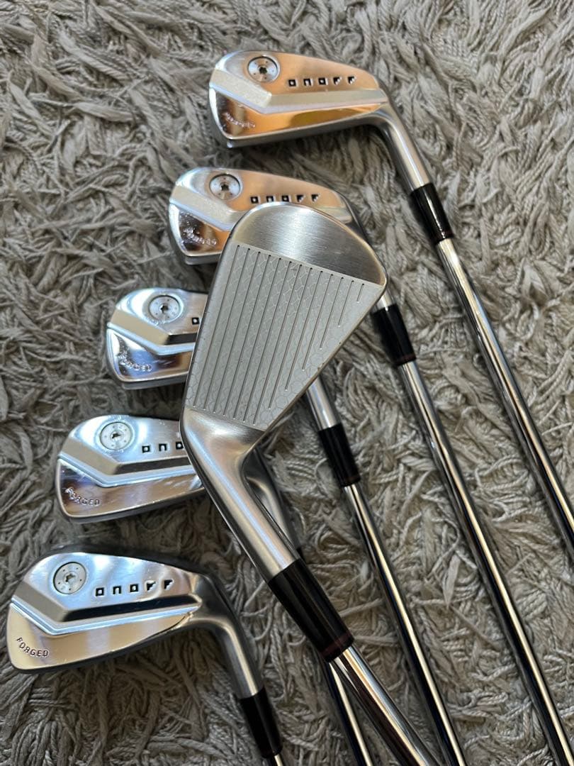 ONOFF KURO FORGED アイアン6本セット5-P 2022モデル