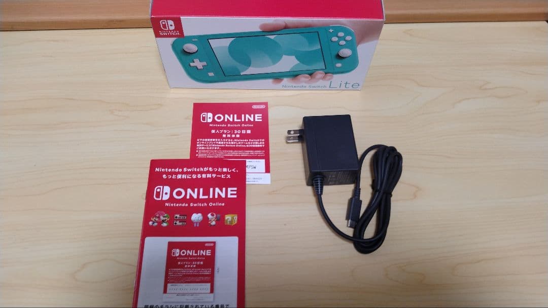 【ジャンク】ニンテンドー　スイッチライト　ターコイズ　おまけ付き