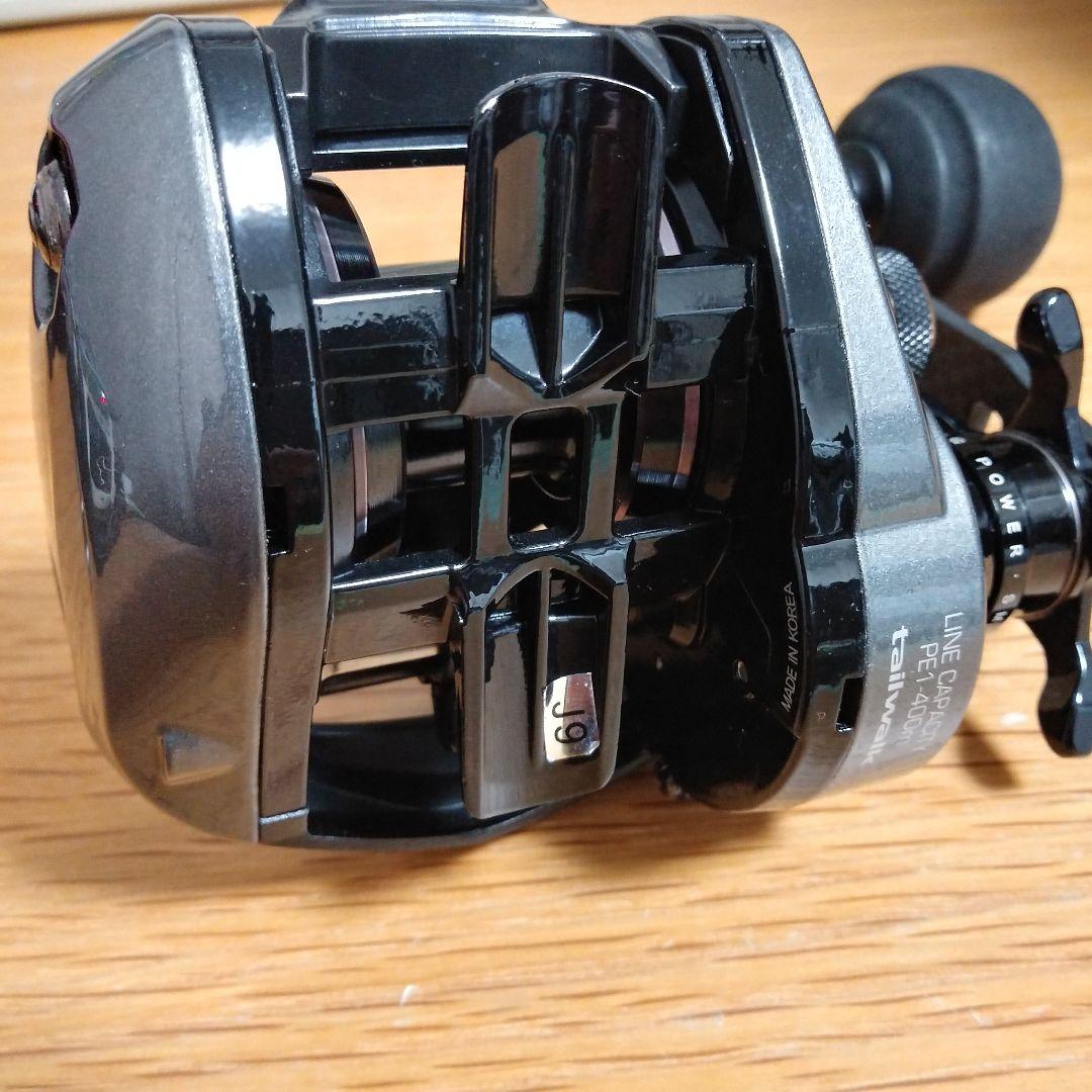 美品 tailwalk Tai Game WIDE 64BR ベイトリール