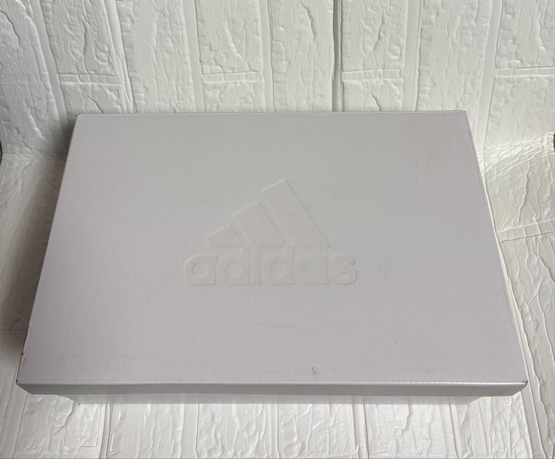 アディダストレイ アンリミテッドIF5609バスケットボールシューズ