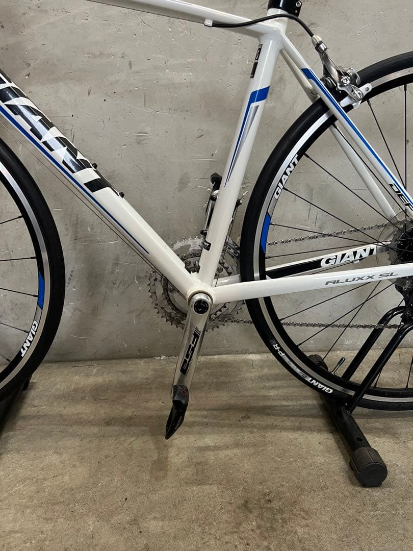 ロードバイク　GIANT DEFY 0 ジャイアント　DEFY 0