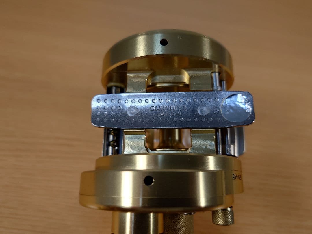 シマノ 01カルカッタ コンクエスト300 動作確認済 美品