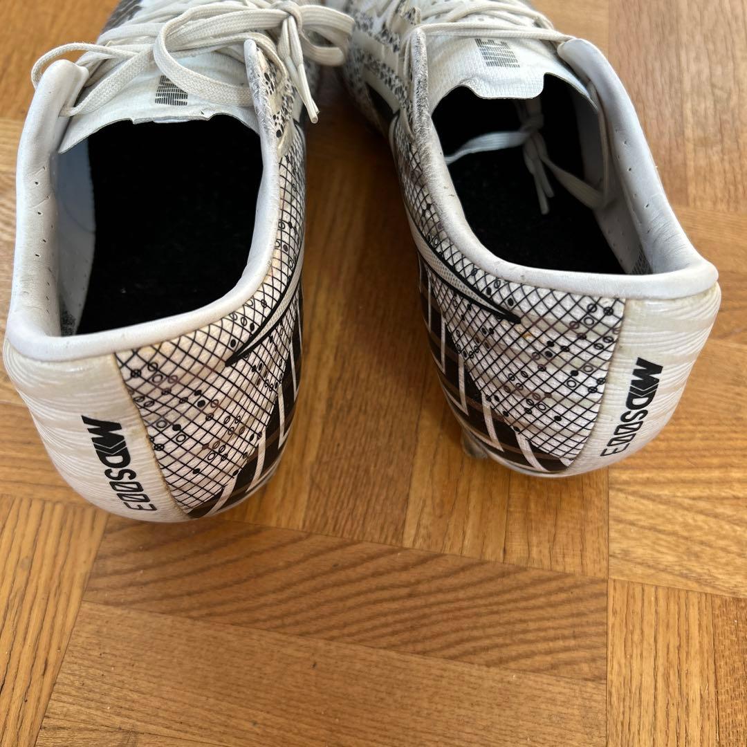 サッカースパイク　24センチ