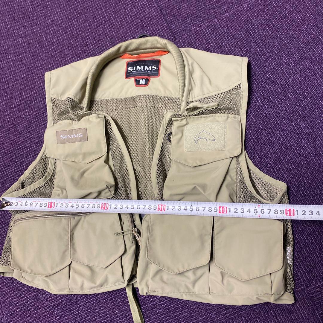 ＳＩＭＭＳ　シムス　フライベスト　美品　未使用