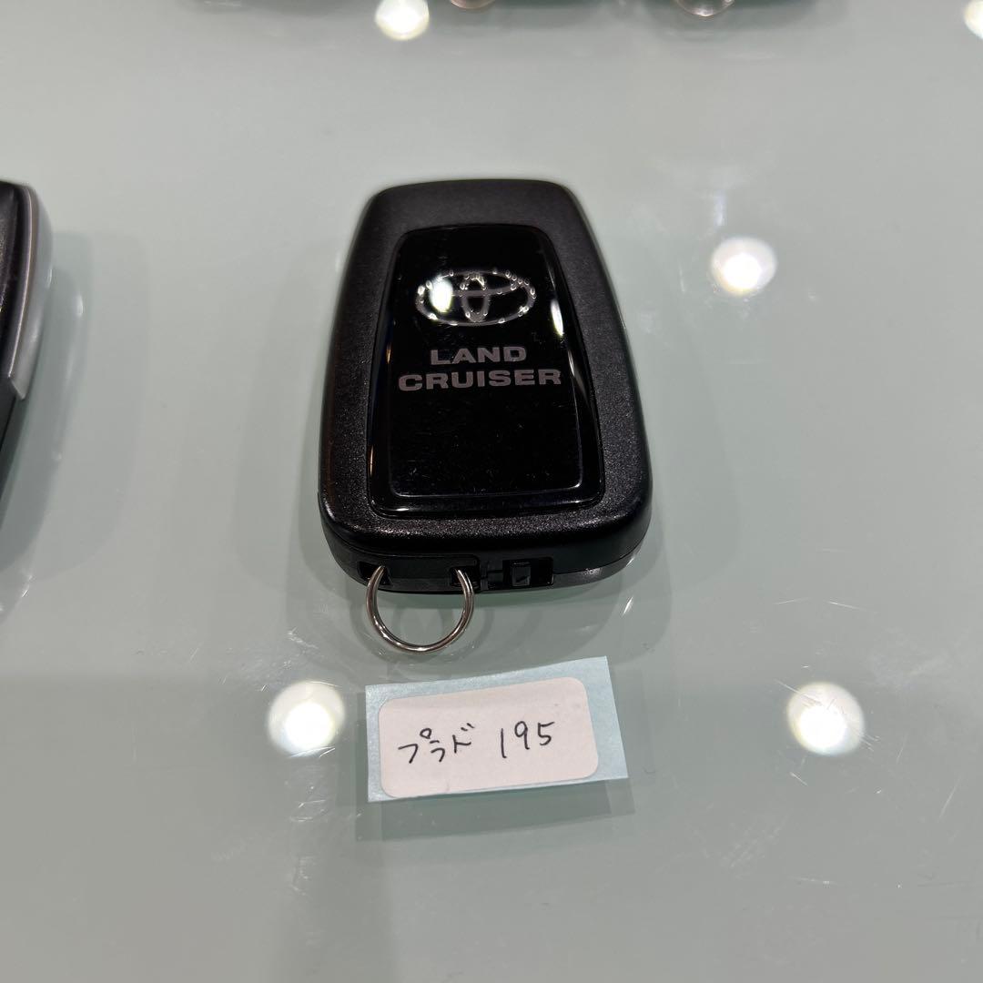 トヨタ純正スマートキー プラド193〜195