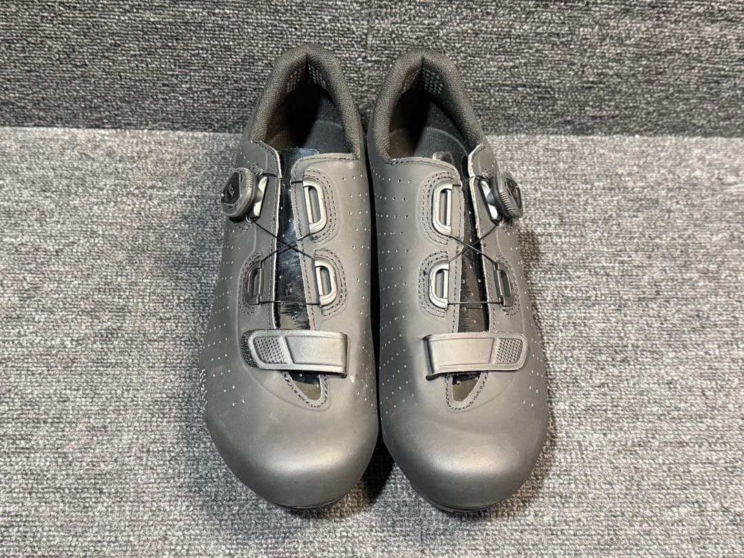 フィジーク R5 テンポオーバーカーブ ブラック　サイズ27-27.5