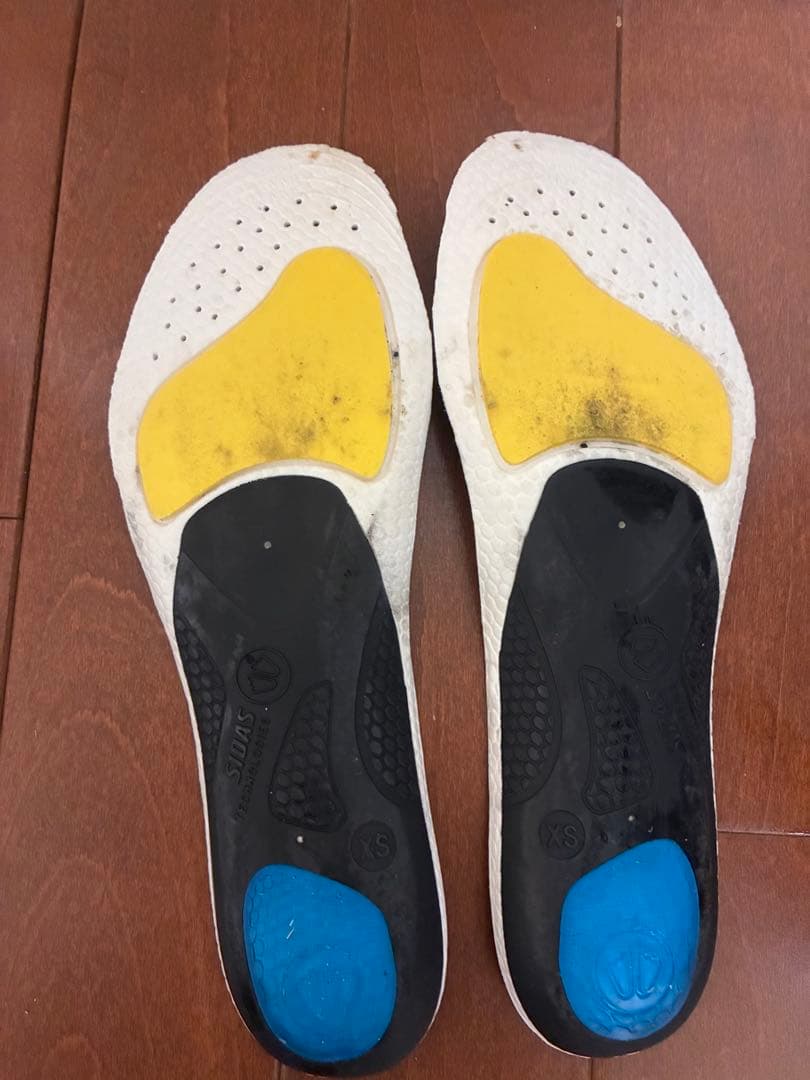 美品！　アシックス　DSライト シダス　インソール付　紐ゼログライド付　スパイク