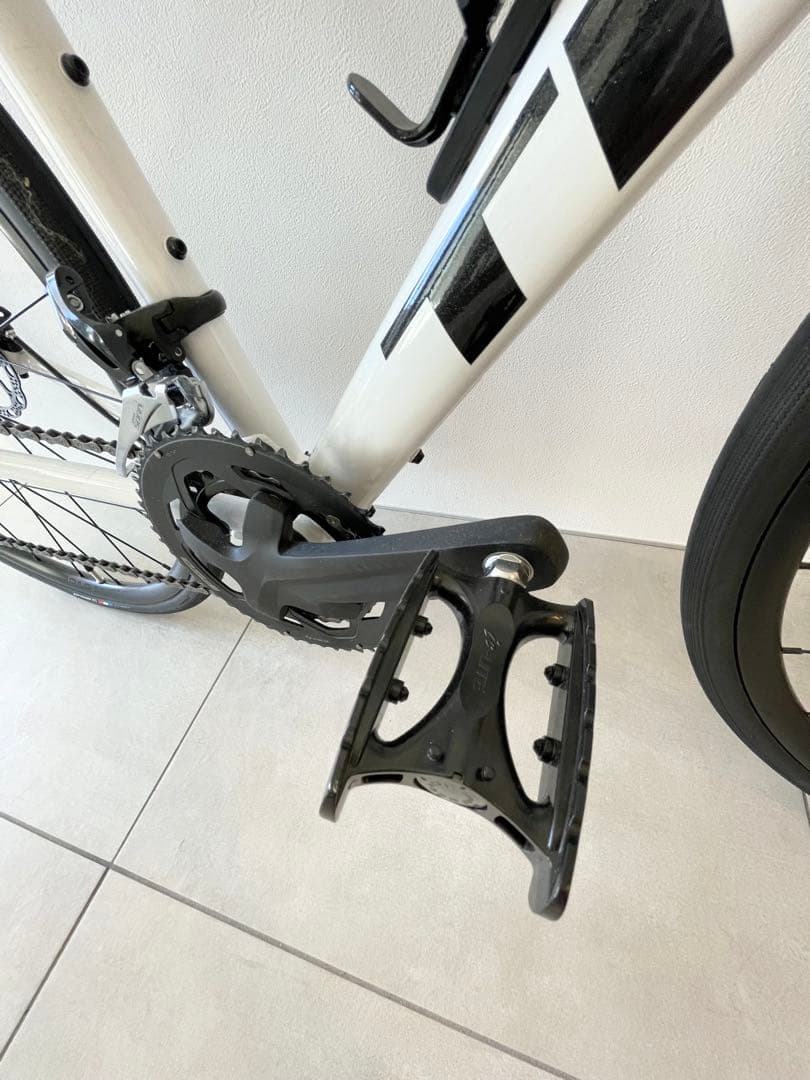 【ほぼ新品・付属品多数】TREK DOMANE AL3 サイズ49 ホワイト