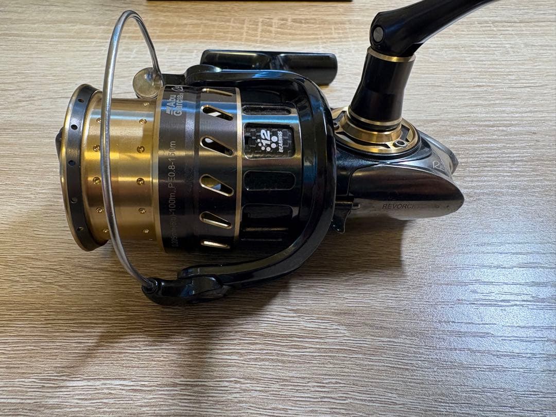 リール Abu Garcia ROCKET 2500S
