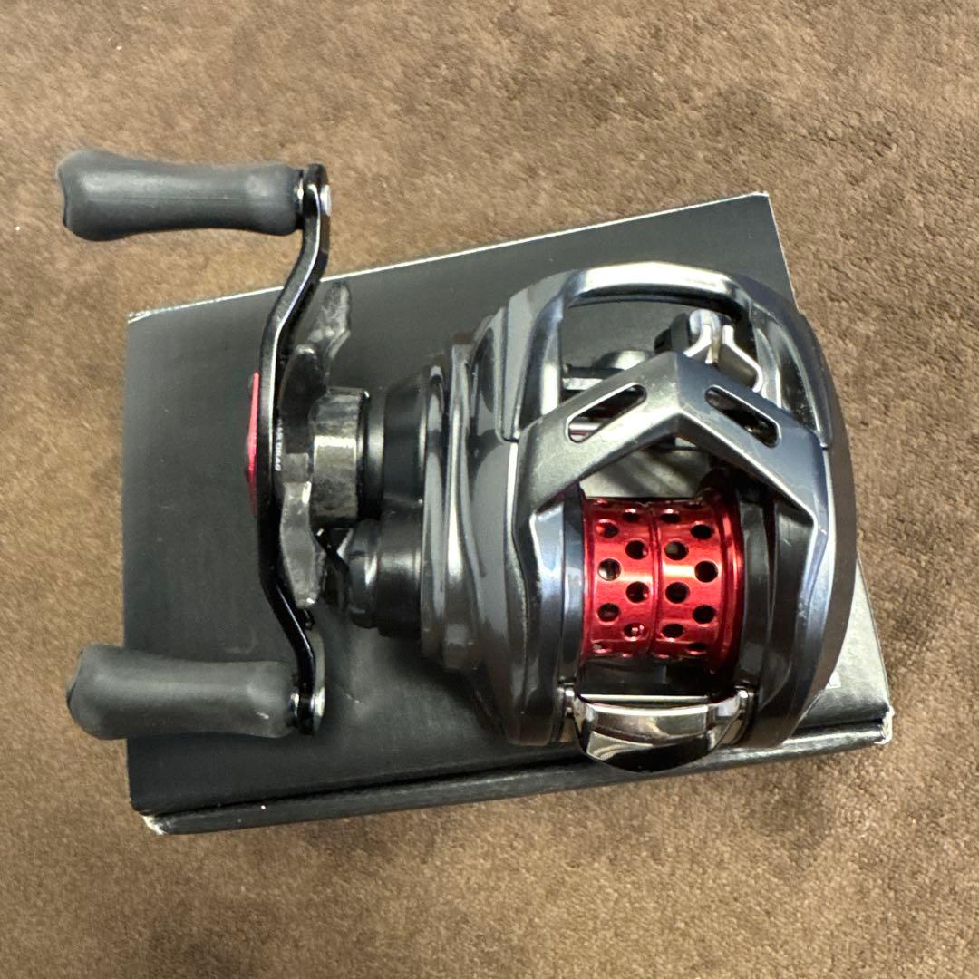 Daiwa ALPHAS AIR TW 8.6L KTFスプール付き　美品