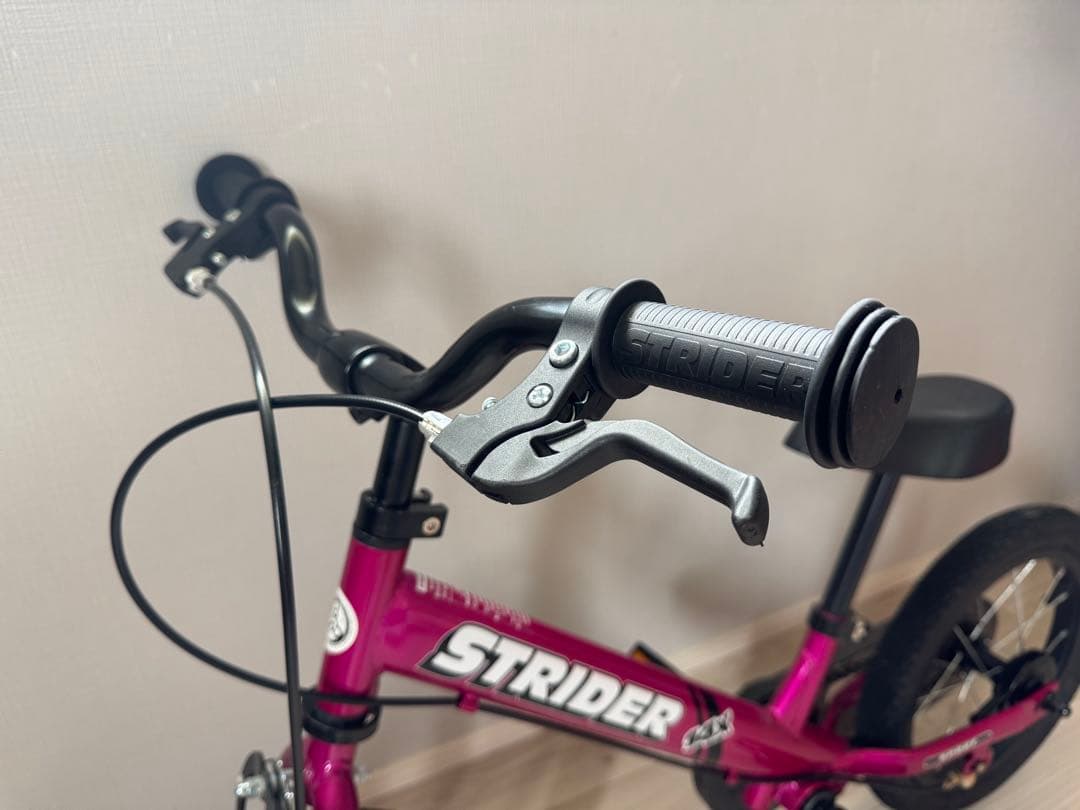 美品　STRIDER 14x ピンク キッズバイク　ストライダー　付属品あります