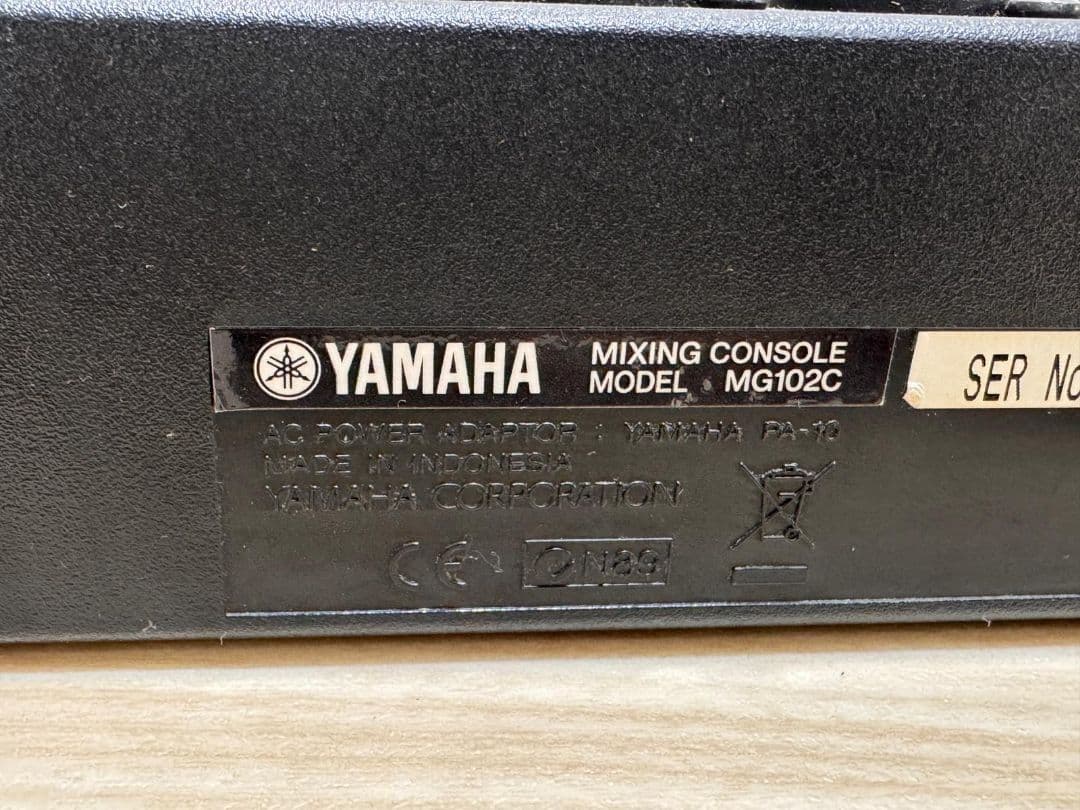 YAMAHA MG102C DJミキサー 6チャンネル