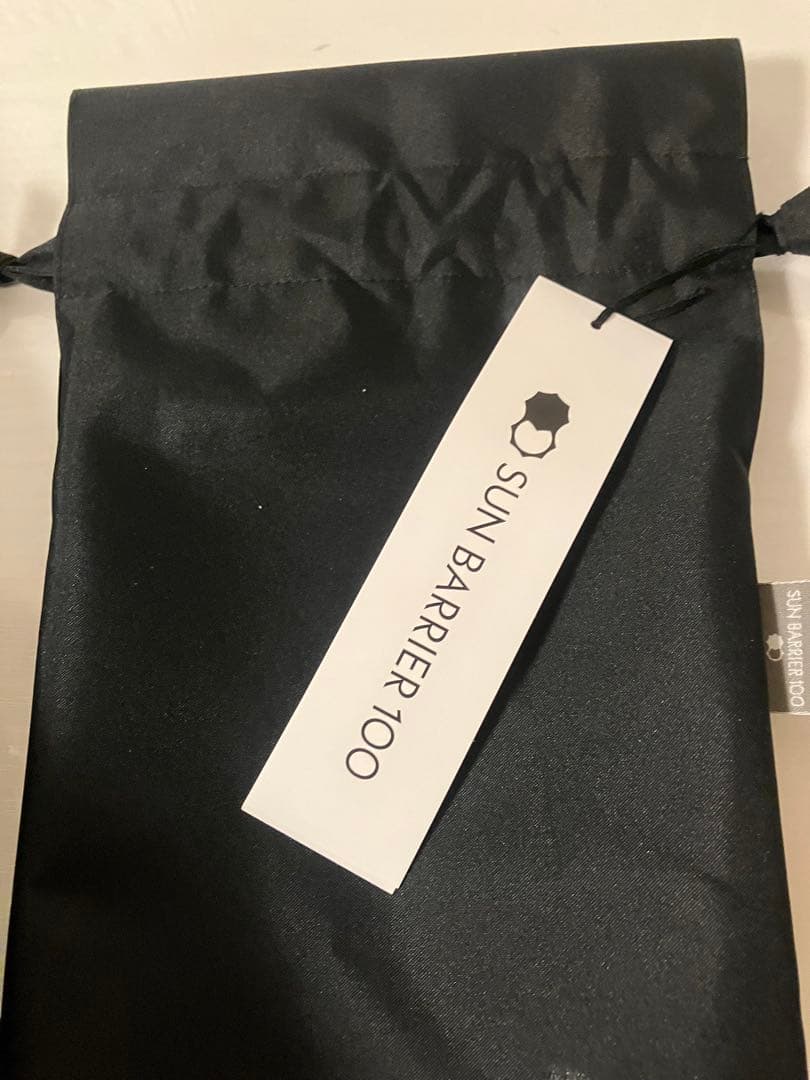 サンバリア100 2段折 日傘 折りたたみ傘 フリル　黒 木 ストレート手元