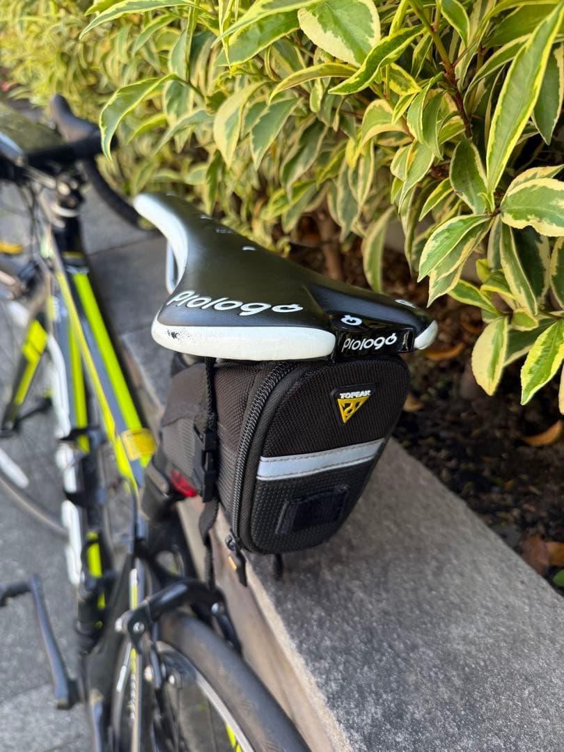 【送料込】Felt ロードバイク ブラック/イエロー