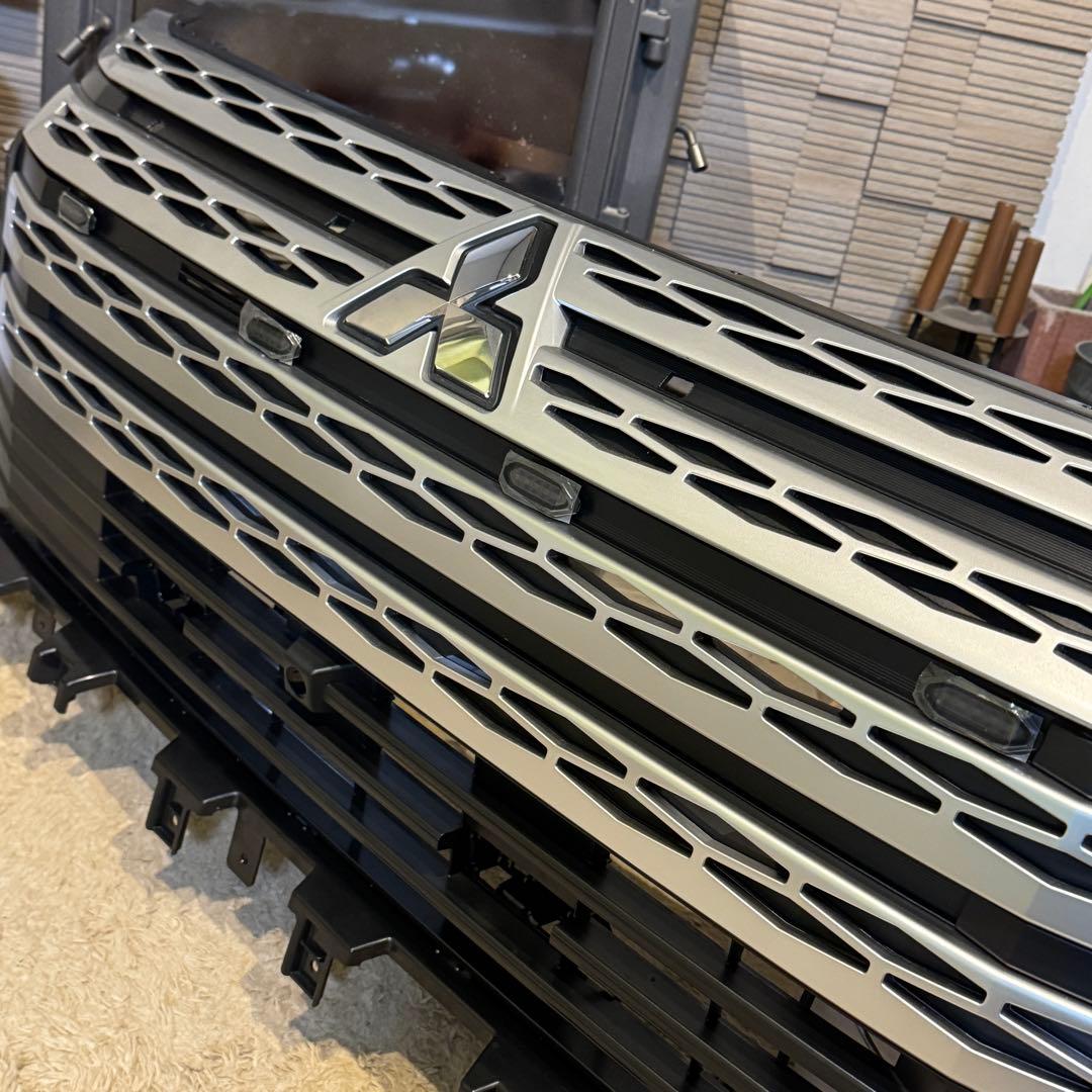 現行中期　デリカD5 （下グリル用）グリルマーカー　ACC・スモール分岐ハーネス