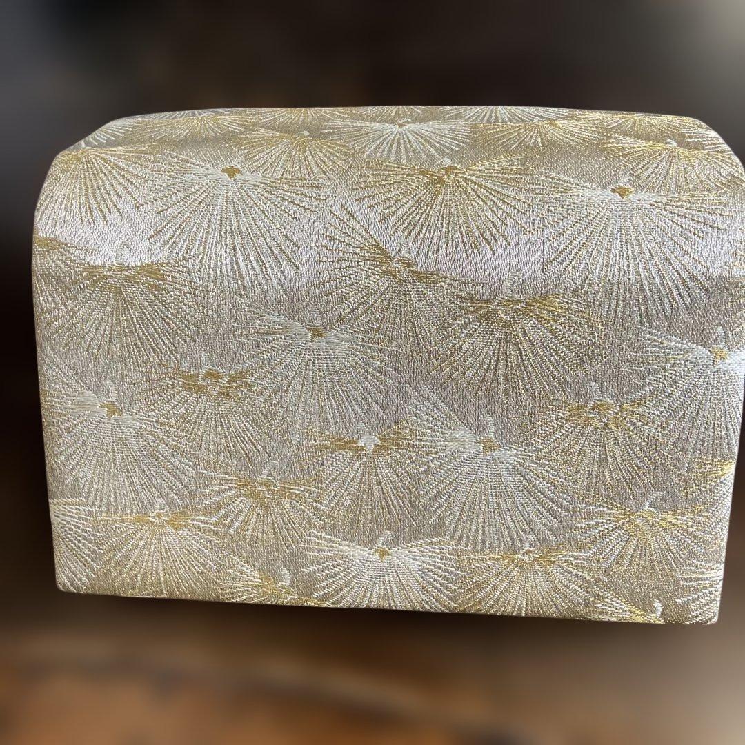 超美品　和装用ハンドバッグ・草履セット　ゴールド　豪華鶴柄　　一回使用