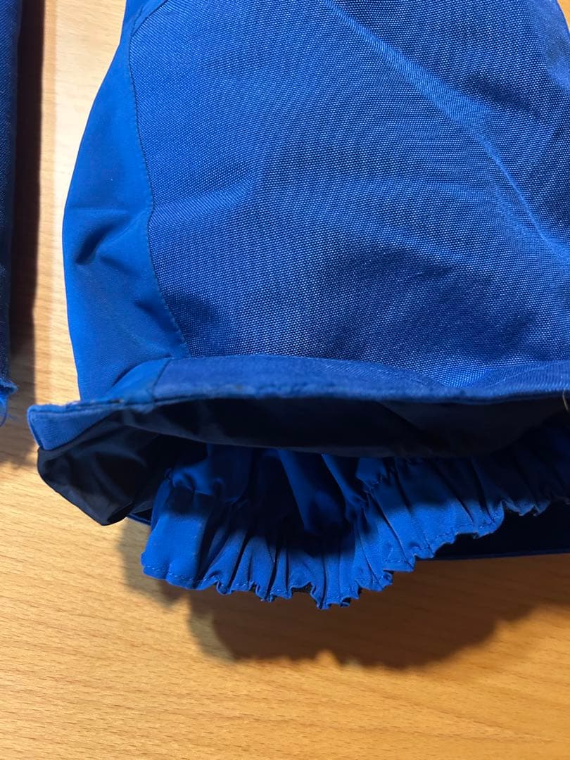 ピークパフォーマンス　パンツ