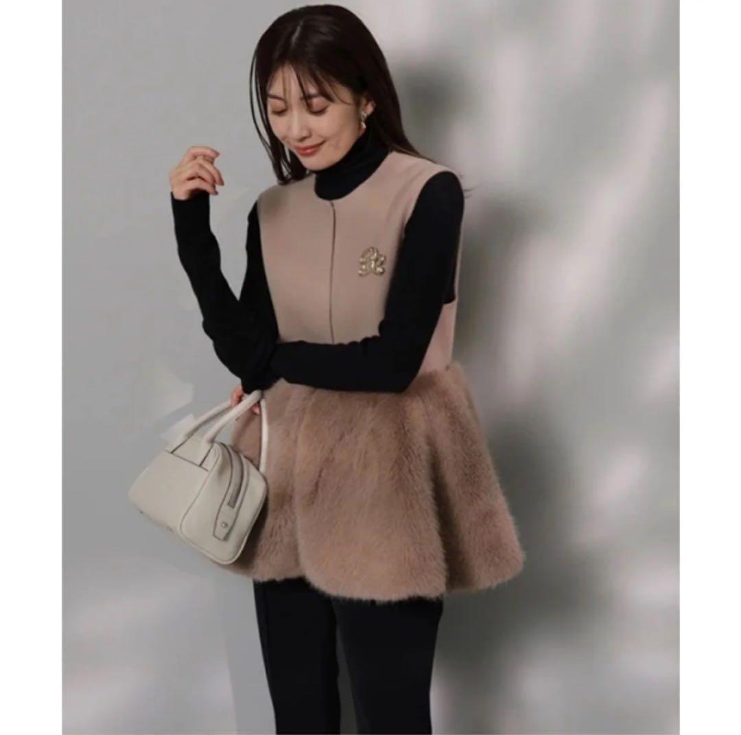 ぷ*ぅ様 タグ付き✨アプワイザーリッシェ　ペプラムファーリバージレ　キャメル