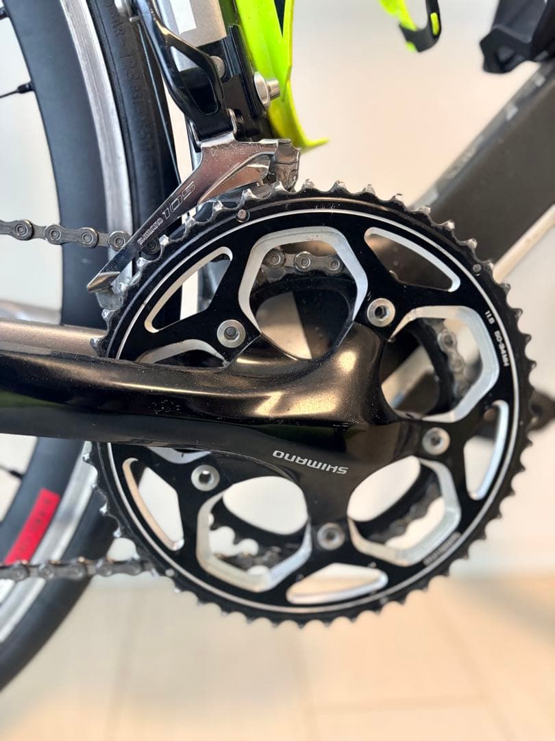 GIANT エアロカーボンロードバイク PROPEL Sカンパホイール